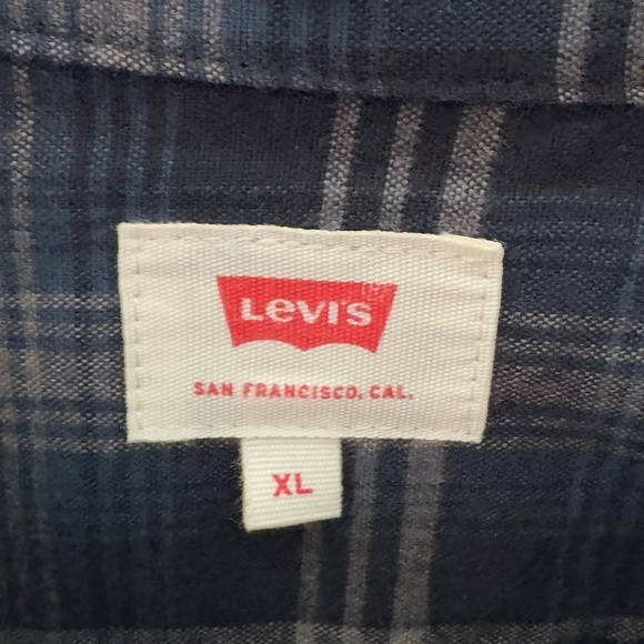 NWT LEVI’S LONG SLEEVE FLANNEL BUTTON UP - Picture 6 of 7
